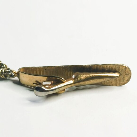 Vintage Gold-Toned Tie Clip With Chain Clasp Weight - Picture 3 of 3